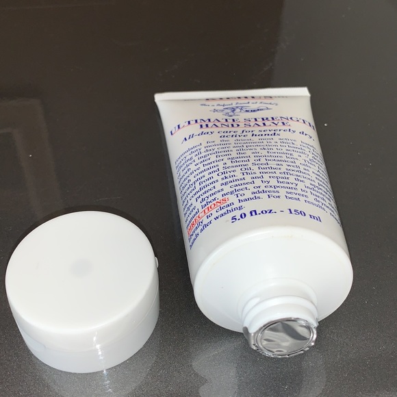 Kiehlโs Ultimate Strength Hand Salve 5.0 oz - Picture 2 of 7